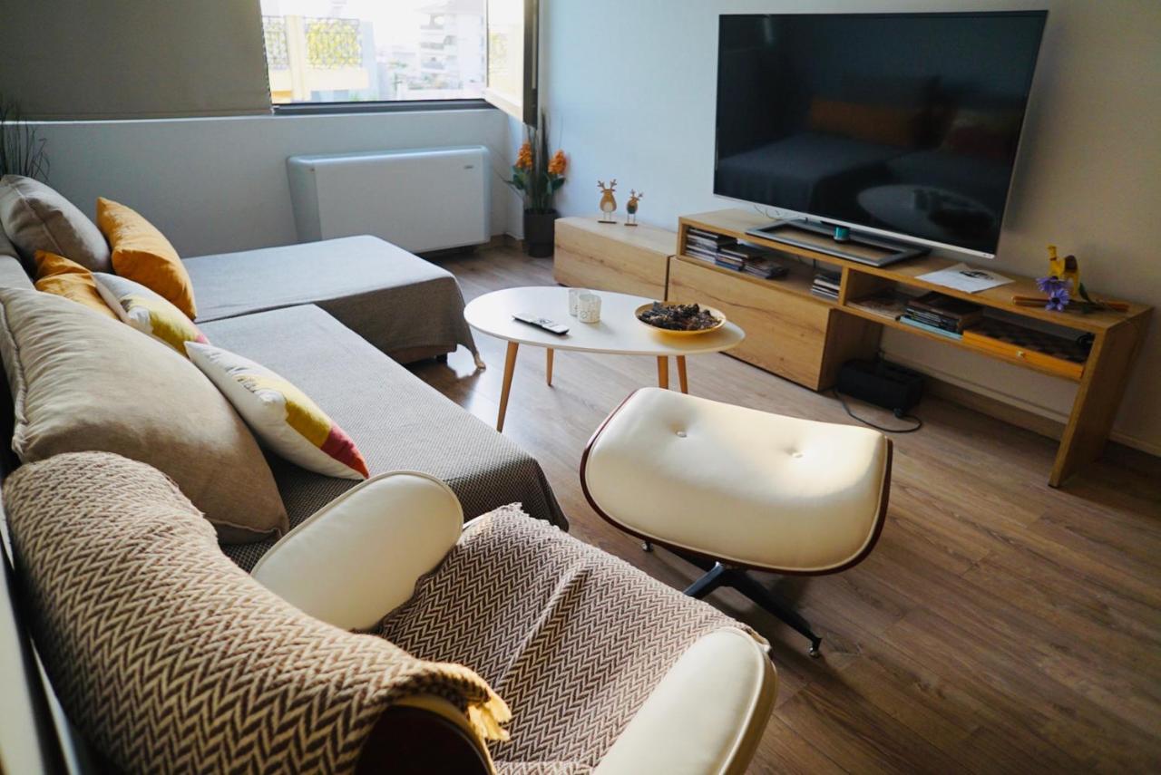 Urban Apartment Amaliada Екстериор снимка