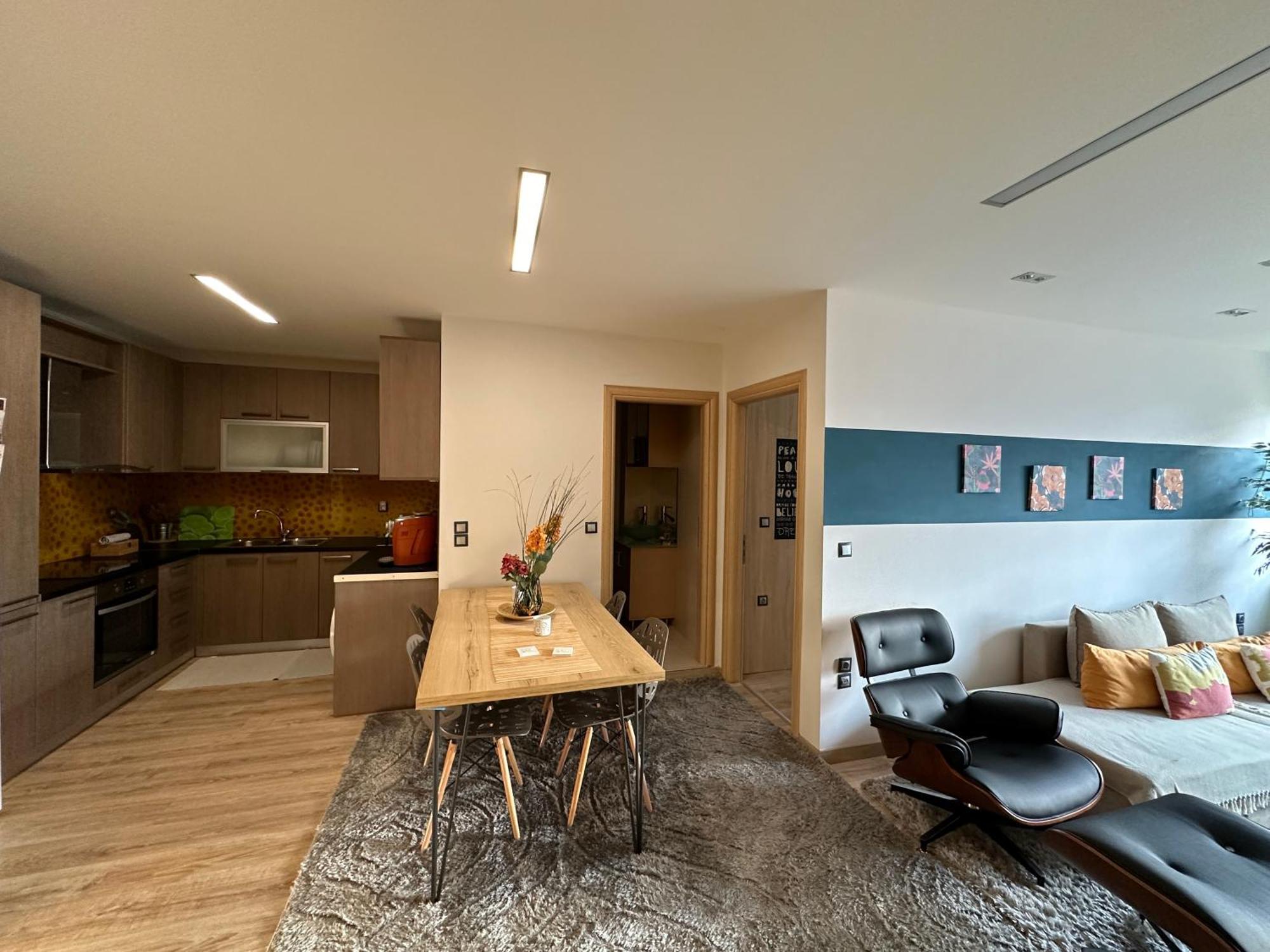 Urban Apartment Amaliada Екстериор снимка